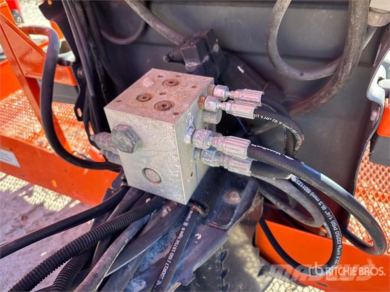 JLG 800S 4WD Diesel Telescopic Boom Lift - Factory Rec Plataformas con brazo de elevación telescópico