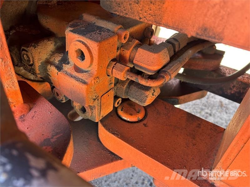 JLG 800S 4WD Diesel Telescopic Boom Lift ブームリフト 直伸型