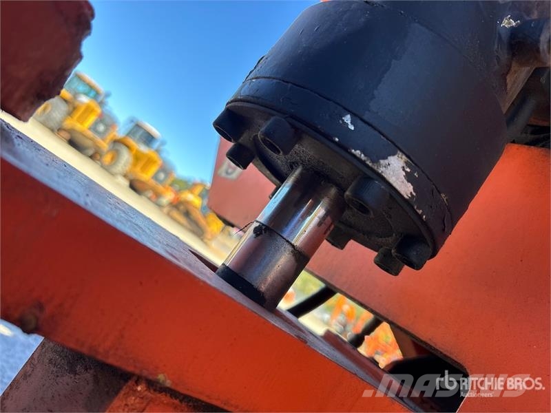 JLG 800S 4WD Diesel Telescopic Boom Lift ブームリフト 直伸型