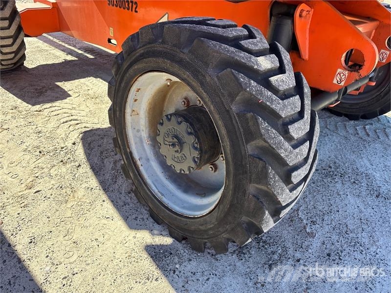 JLG 800S 4WD Diesel Telescopic Boom Lift ブームリフト 直伸型