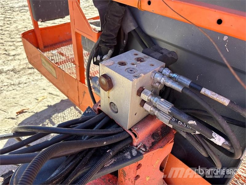 JLG 800S 4WD Diesel Telescopic Boom Lift ブームリフト 直伸型