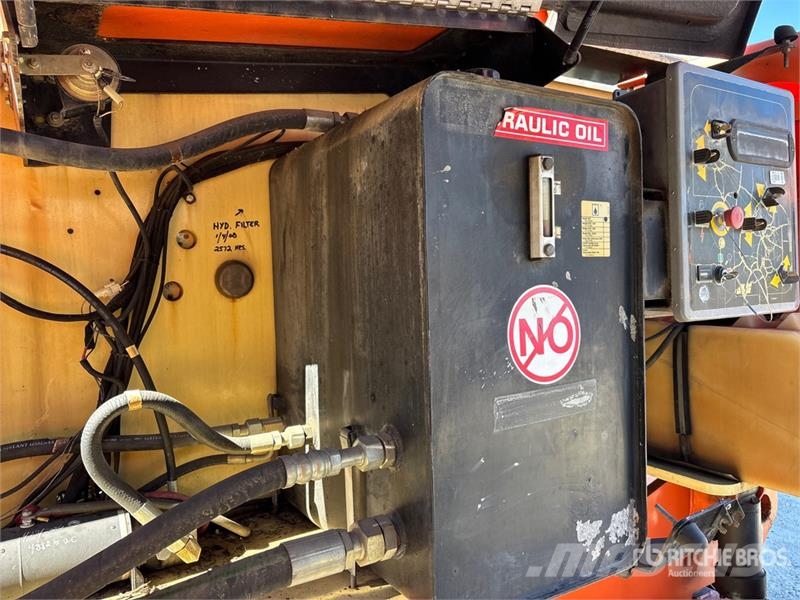 JLG 800S 4WD Diesel Telescopic Boom Lift ブームリフト 直伸型