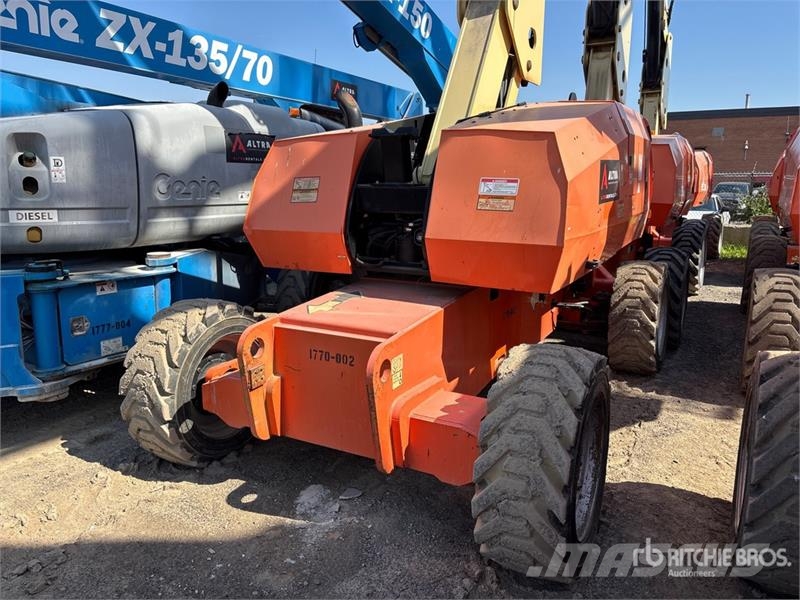 Jlg 860SJのブームリフト 屈伸型をオークションで購入 - マスカス