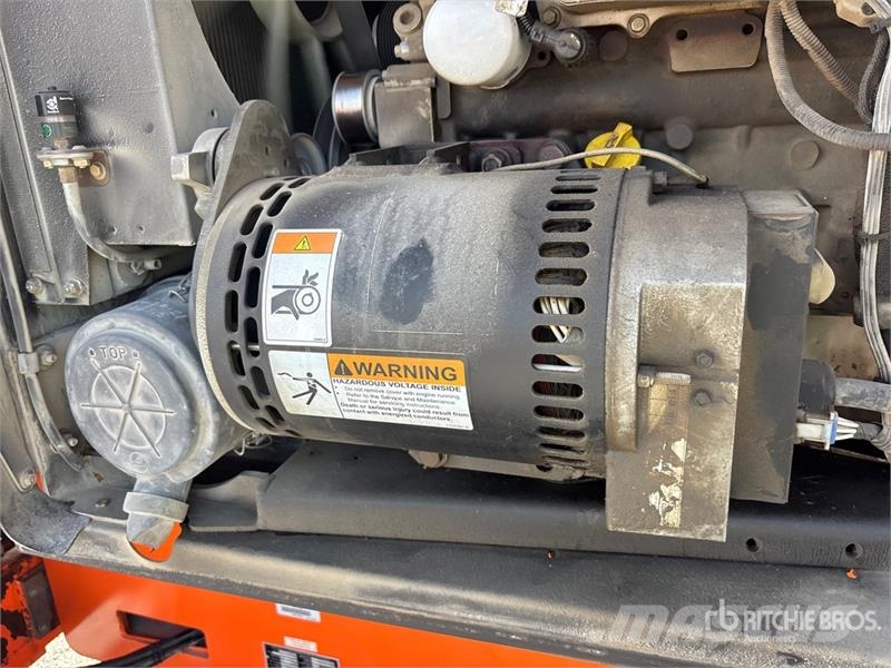 JLG 860SJ 4WD Diesel Telescopic Boom Lift Teleskopiniai keltuvai