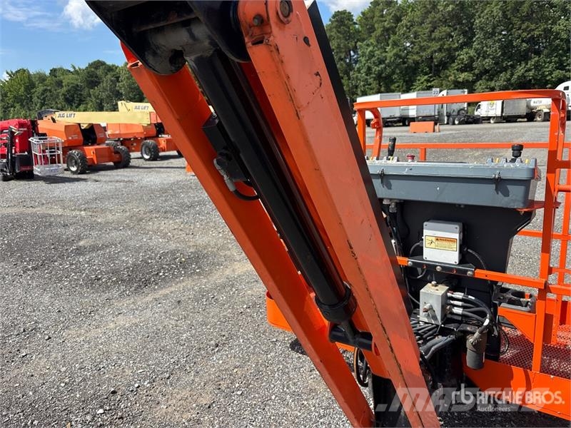 JLG 860SJ 4WD Diesel Telescopic Boom Lift Teleskopiniai keltuvai