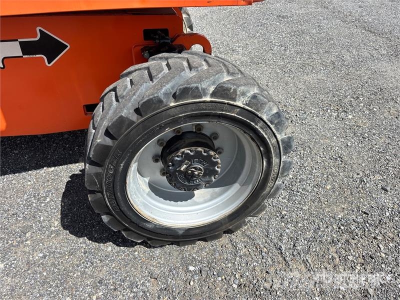 JLG 860SJ 4WD Diesel Telescopic Boom Lift Teleskopiniai keltuvai