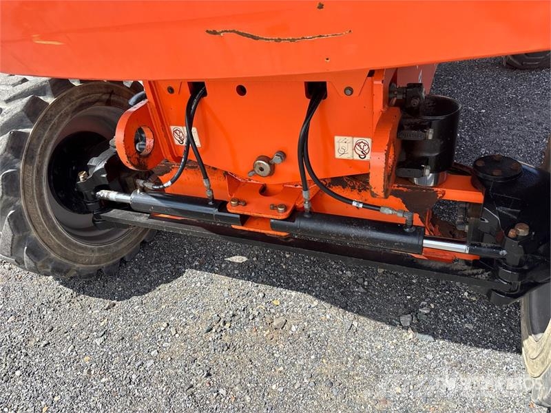 JLG 860SJ 4WD Diesel Telescopic Boom Lift Teleskopiniai keltuvai