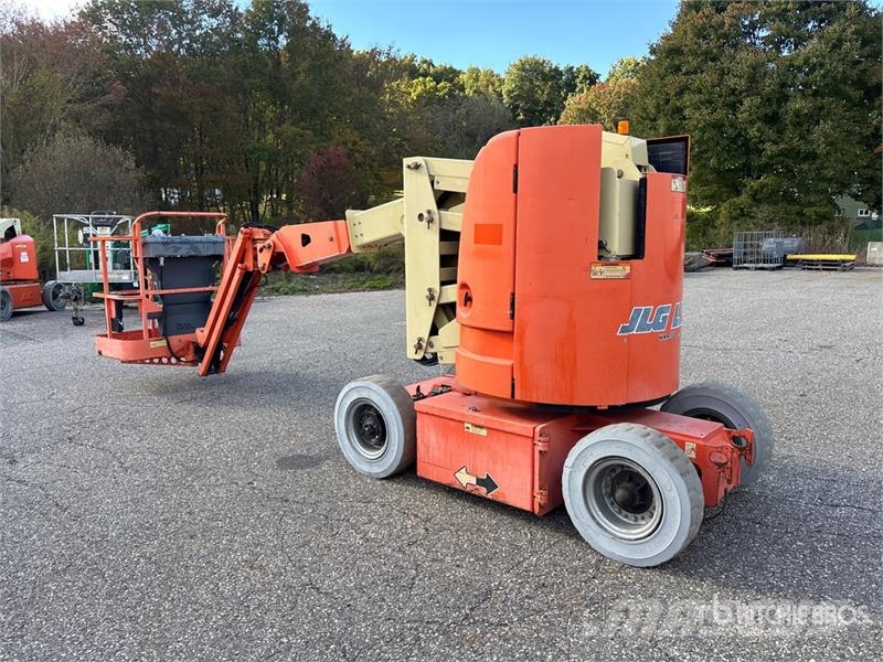 JLG E300AJP 2WD Electric Articulating Boom Lift Piattaforme a braccio articolato