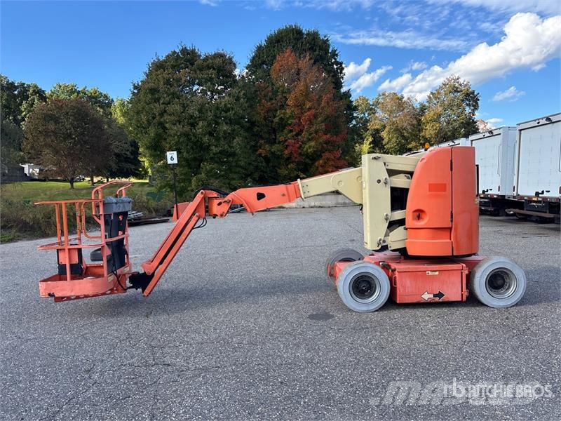 JLG E300AJP 2WD Electric Articulating Boom Lift Piattaforme a braccio articolato