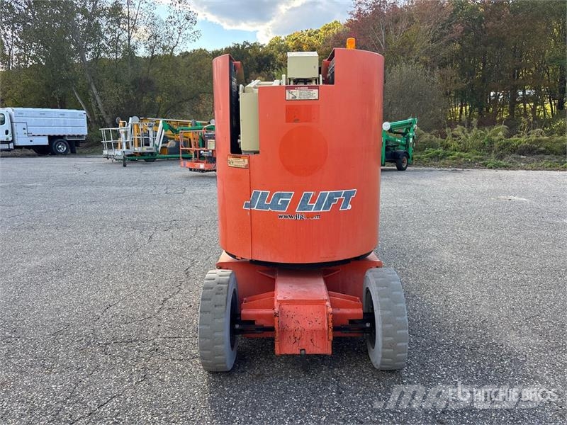 JLG E300AJP 2WD Electric Articulating Boom Lift Piattaforme a braccio articolato