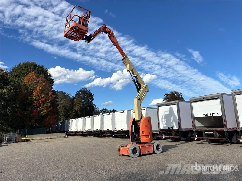 JLG E300AJP 2WD Electric Articulating Boom Lift Piattaforme a braccio articolato