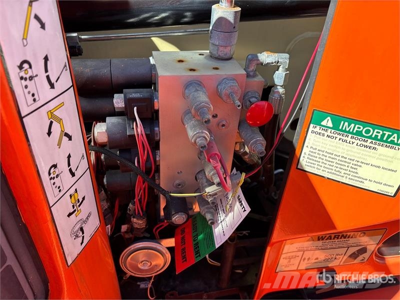 JLG E400AJPN 2WD Electric Articulating Boom Lift Plataformas elevatórias articuladas