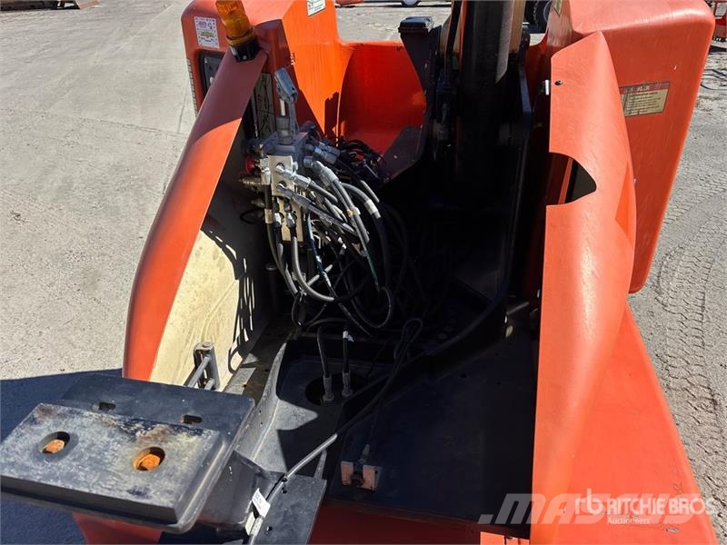 JLG E400AJPN 2WD Electric Articulating Boom Lift ブームリフト 屈伸型