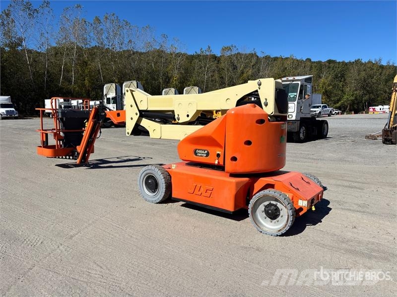 JLG E400AJPN 2WD Electric Articulating Boom Lift Plataformas elevatórias articuladas