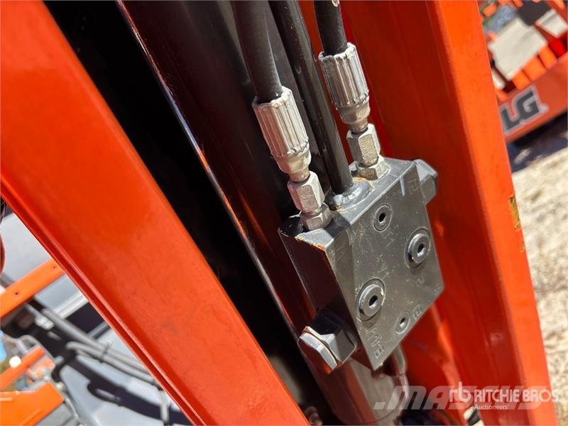 JLG E400AJPN 2WD Electric Articulating Boom Lift Plataformas elevatórias articuladas