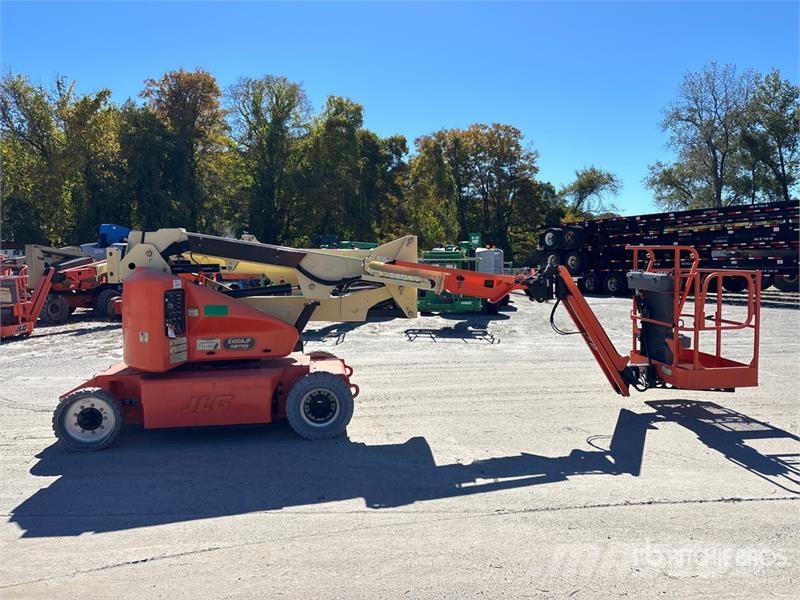 JLG E400AJPN 2WD Electric Articulating Boom Lift Plataformas elevatórias articuladas