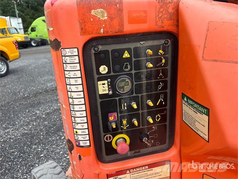 JLG E400AN 2WD Electric Articulating Boom Lift Articulated boom lifts