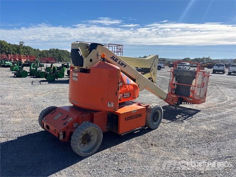 JLG E400AN 2WD Electric Articulating Boom Lift Strēles pacēlāji
