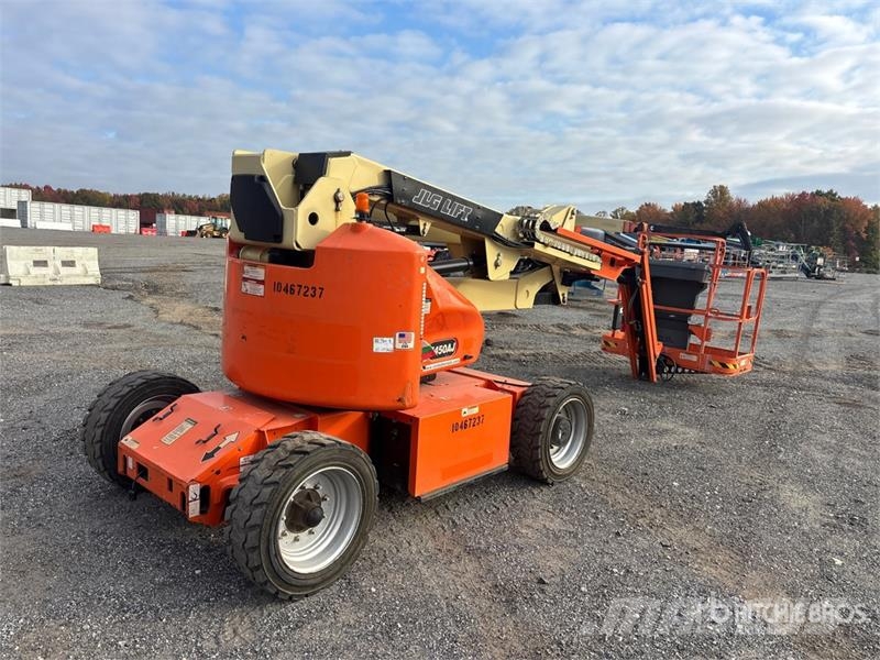 JLG E450AJ 2WD Electric Articulating Boom Lift Articulated boom lifts