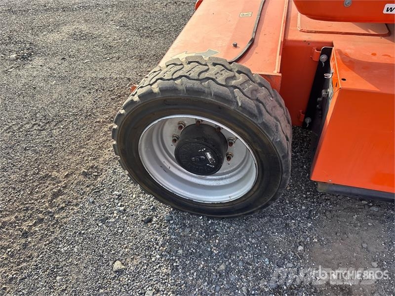 JLG E450AJ 2WD Electric Articulating Boom Lift Articulated boom lifts