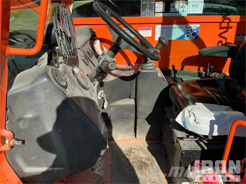 JLG G12-55A Kurottajat