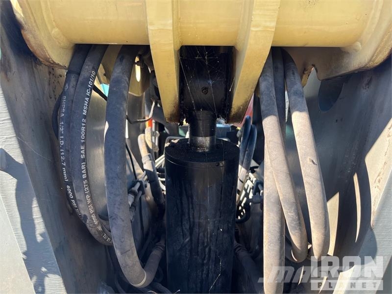 JLG G12-55A Kurottajat