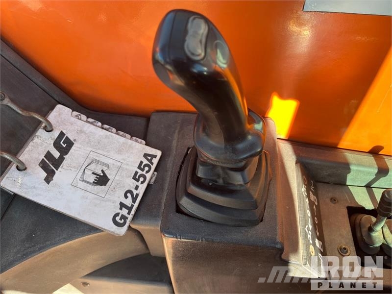 JLG G12-55A Kurottajat