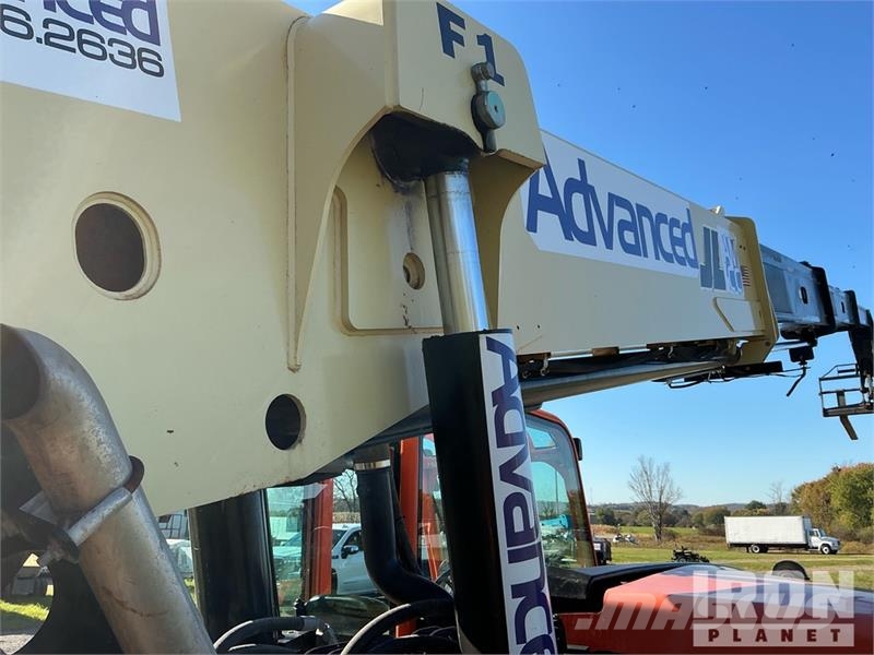JLG G12-55A Kurottajat