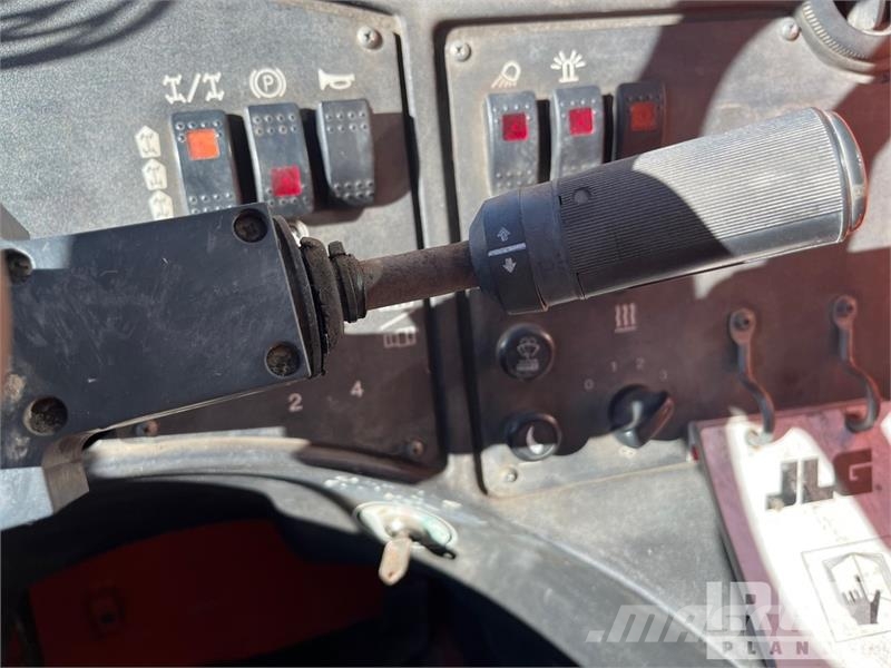 JLG G12-55A Kurottajat