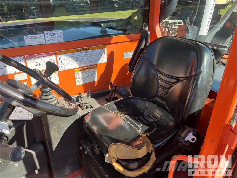 JLG G12-55A Kurottajat