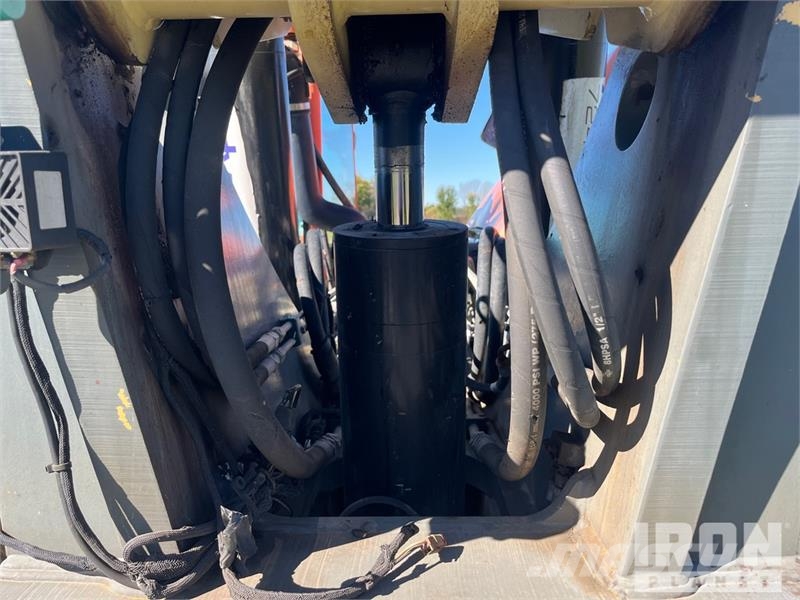 JLG G12-55A Kurottajat