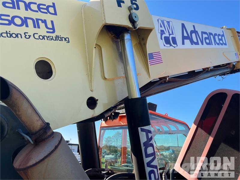 JLG G12-55A Kurottajat