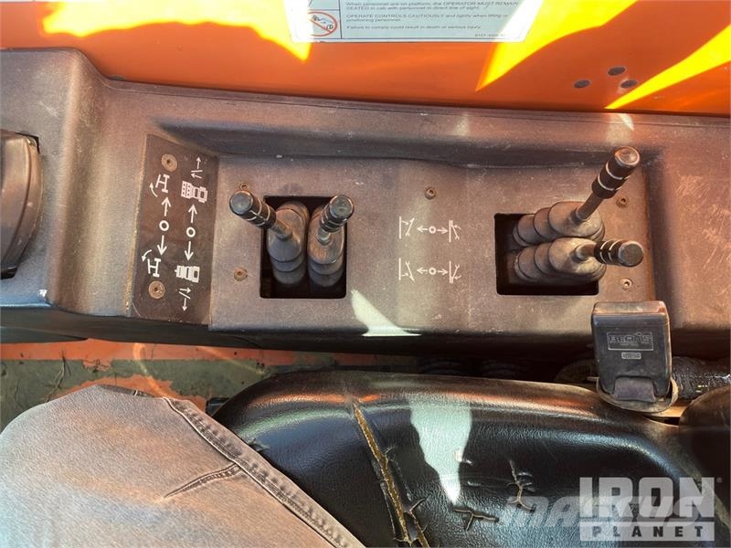 JLG G12-55A Kurottajat