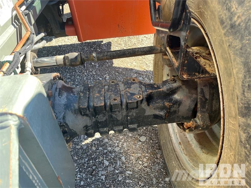 JLG G12-55A Kurottajat