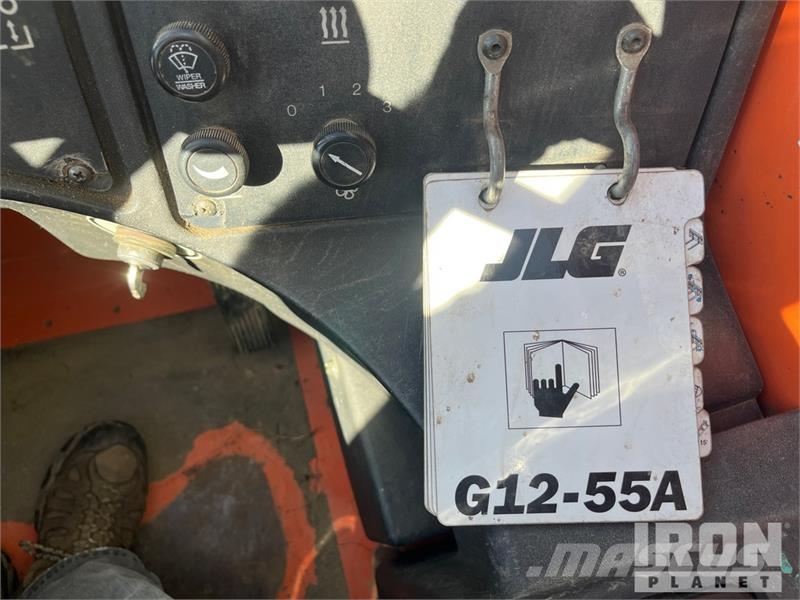 JLG G12-55A Kurottajat