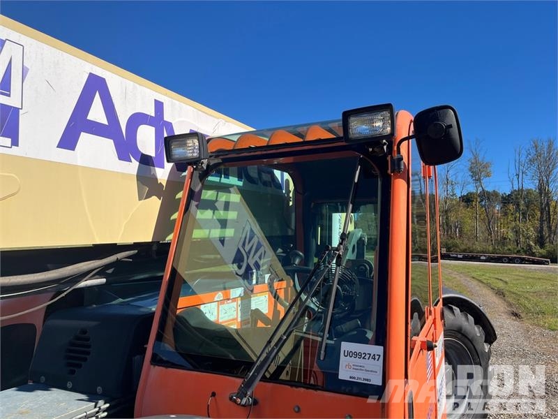 JLG G12-55A Kurottajat