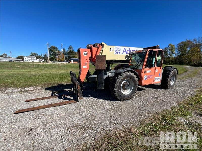 JLG G12-55A Kurottajat