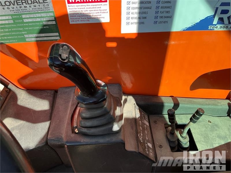JLG G12-55A Kurottajat