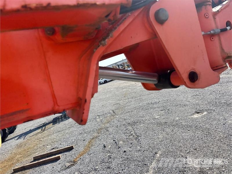 JLG M600JP 4WD Hybrid Articulating Boom Lift (Inoperab 曲臂高空作業車