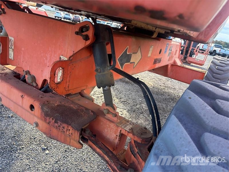 JLG M600JP 4WD Hybrid Articulating Boom Lift (Inoperab Articulated boom lifts