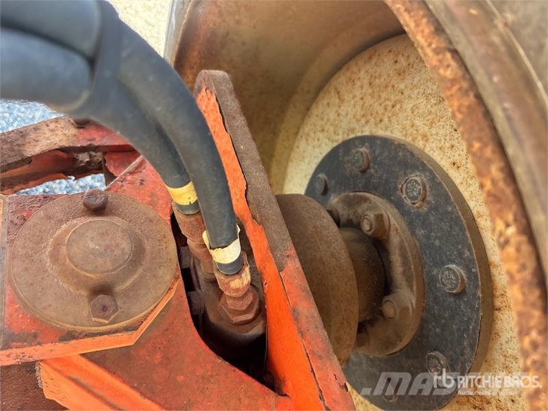 JLG M600JP 4WD Hybrid Articulating Boom Lift (Inoperab 曲臂高空作業車