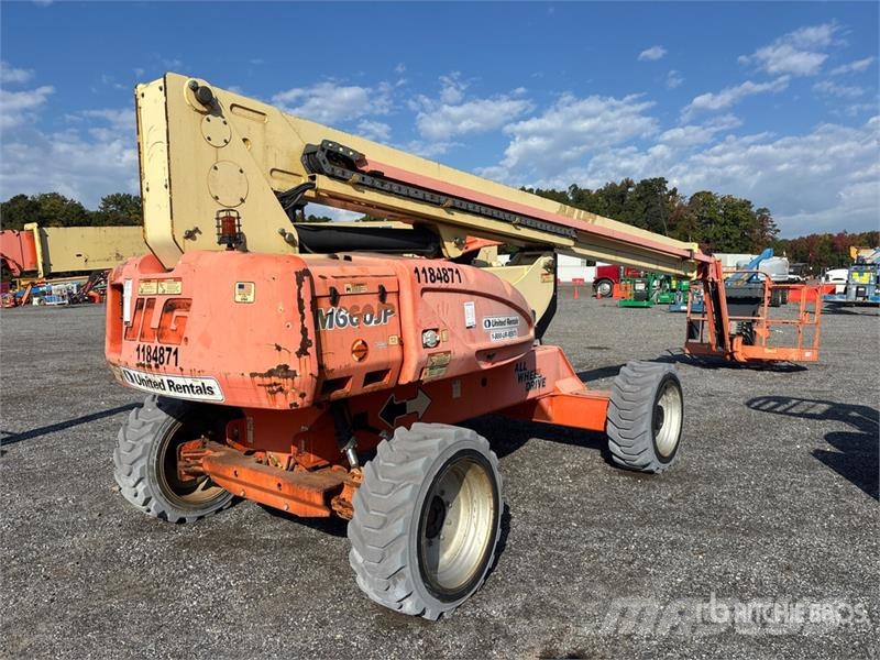 JLG M600JP 4WD Hybrid Articulating Boom Lift (Inoperab 曲臂高空作業車