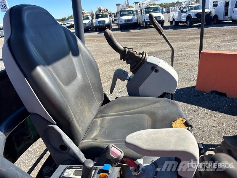 John Deere 17G Mini bagri <7t