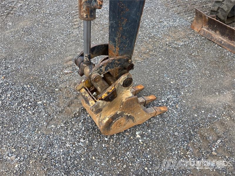 John Deere 17G Mini rýpadla < 7t