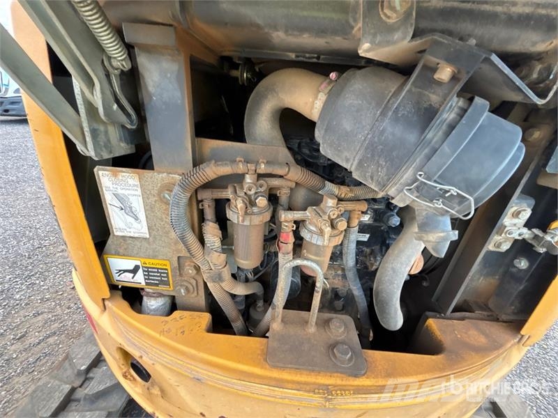 John Deere 17G Mini rýpadla < 7t