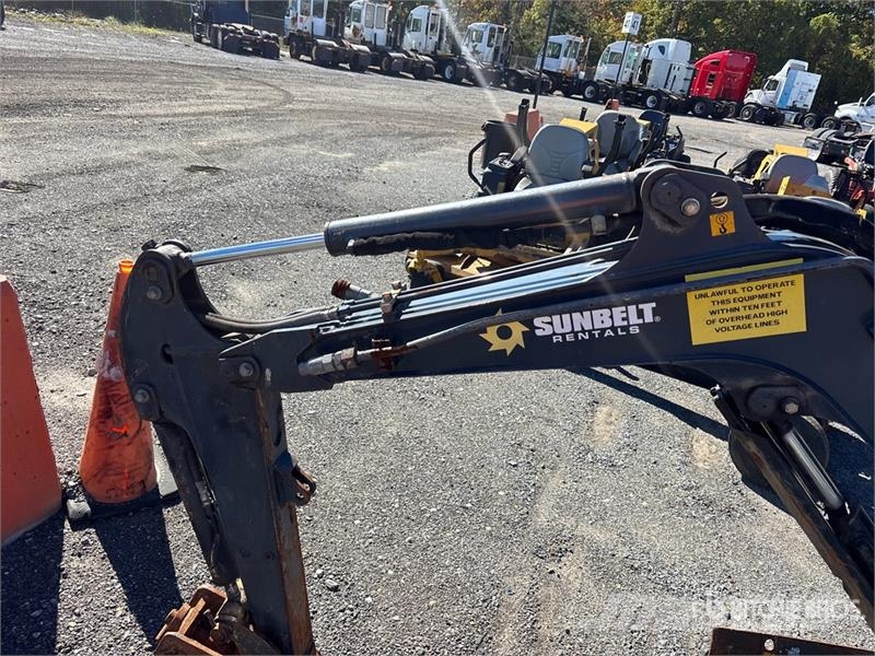 John Deere 17G Mini bagri <7t