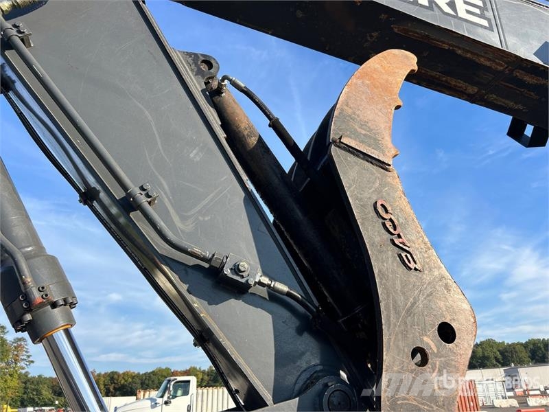 John Deere 245 P-Tier Raupenbagger