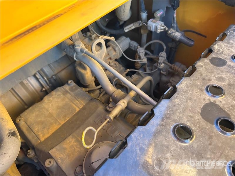 John Deere 245 P-Tier Raupenbagger