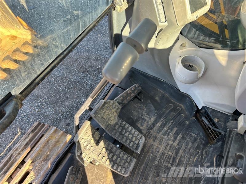 John Deere 245G LC Tracked Excavator Гусеничные экскаваторы