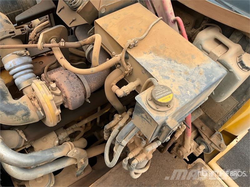 John Deere 300D Kĺbové nákladné autá